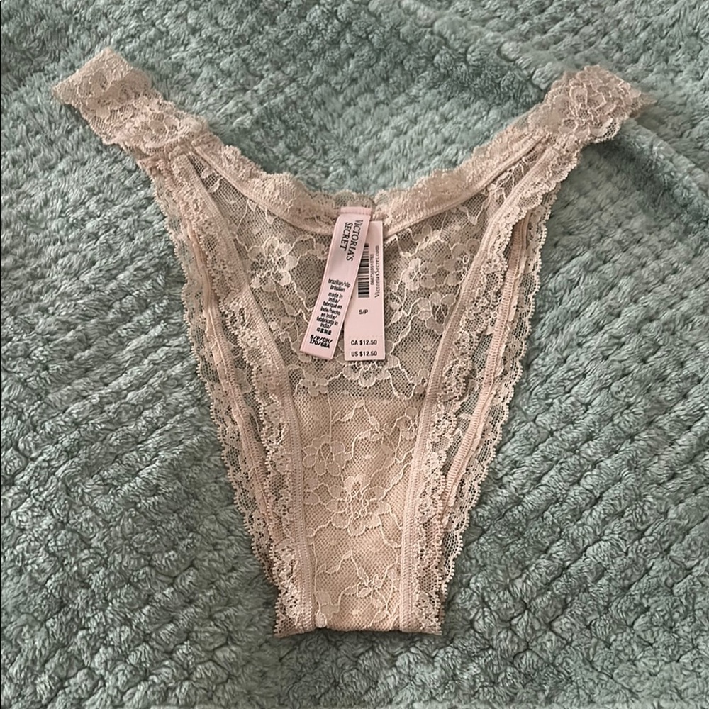 Victoria's Secret Cream Lace Panties with Romantic Details